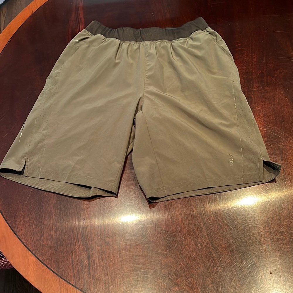 Skora Shorts Size Small Green/Black